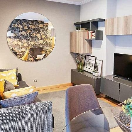 Apartamento Mariscal Понтеведра Екстериор снимка