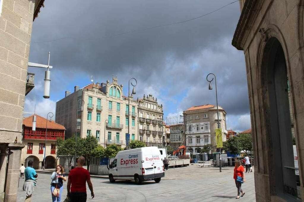 Apartamento Mariscal Понтеведра Екстериор снимка